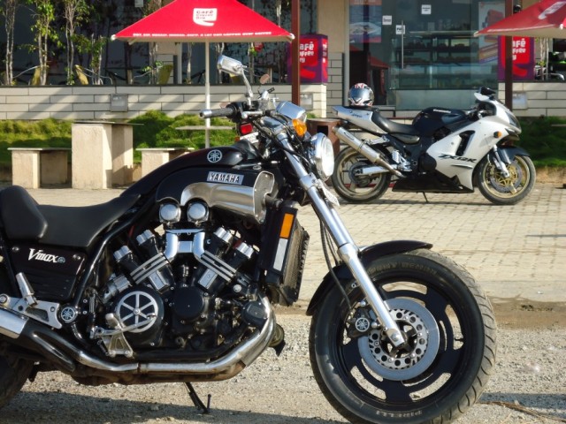 More '04 Kawasaki ZX-12R and Yamaha V-Max