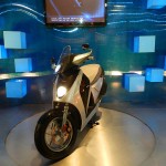 Hero MotoCorp LEAP - a Hybrid Scooter : Front 3/4