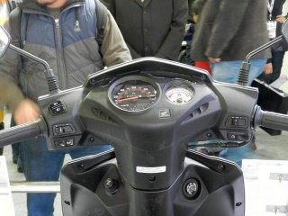 Honda Dio for 2012 at the 11th Auto Expo : Instrument Console