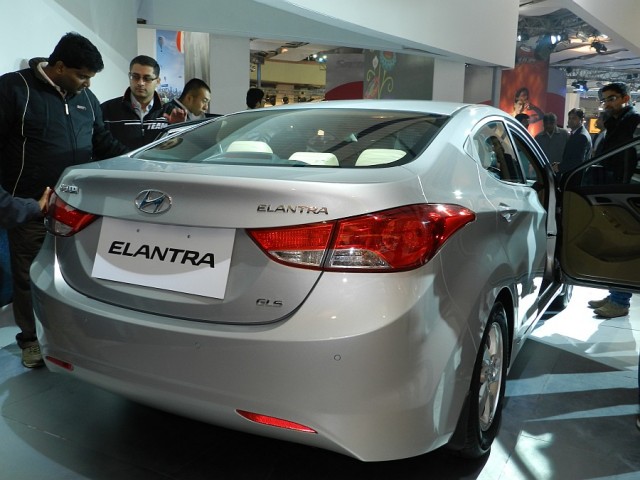 Hyundai Elantra at the 11th Auto Expo 2012 : Rear