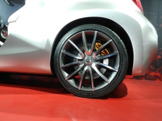 Nissan Compact Sports Concept (CSC) : Wheels