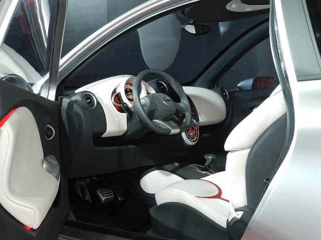 Nissan Compact Sports Concept (CSC) : Interiors
