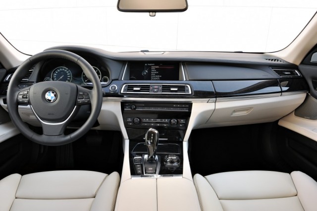 2012 BMW 7 Series Interior Dashboard