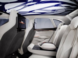 BMW Concept Active Tourer Interior : Travel & Comfort System - vertical track allows folding tables