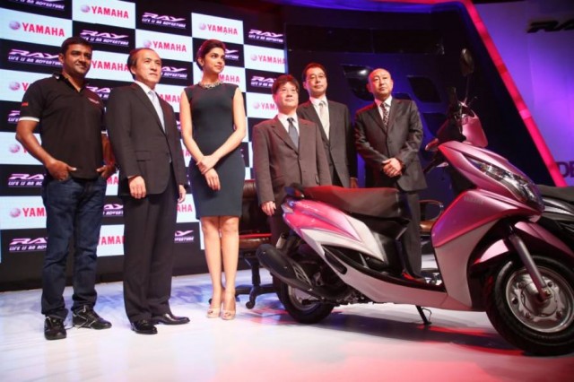 Yamaha Ray Launch India 01