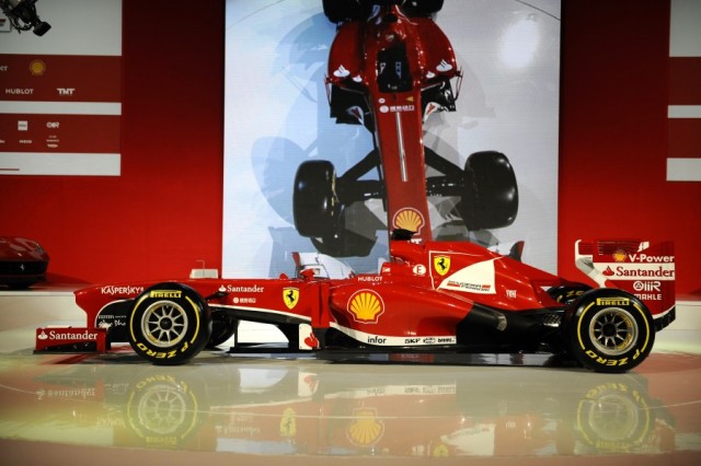 Scuderia Ferrari F138 Unveiled 11