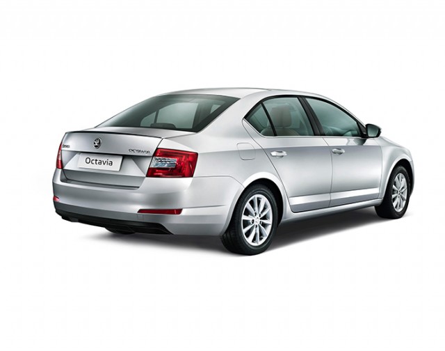 Skoda Octavia Rear 01