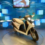 Hero MotoCorp LEAP - a Hybrid Scooter : View 02