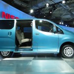 Nissan Evalia launched in India at the 11th Auto Expo 2012 : Side View