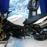 Triumph Motorcycles Street Triple : Side