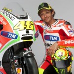 Valentino Rossi and the 46 Ducati Desmosedici GP12 ( Photo 4)