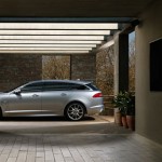 Jaguar XF Sportbrake : Side