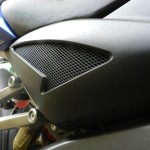 Bajaj Pulsar 200 NS : Side panel air vent